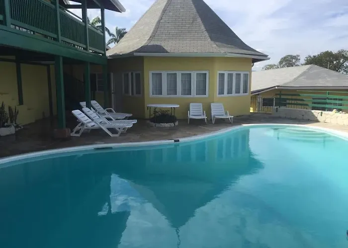 2 Bdr #1 At Ramparts Near Sangster Airport Apartment Montego Bay